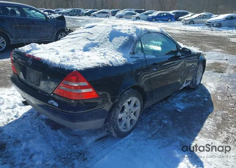 1999 Mercedes-Benz Slk 230 Kompressor z USA, uszkodzony, nr VIN WDBKK47F1XF096778